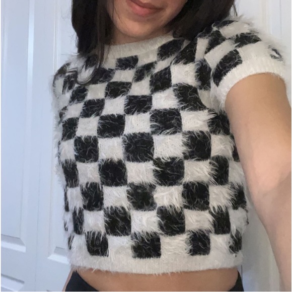 Forever 21 Checkered Fuzzy Short Sleeve  Crop‎ Top. Size M (350) - Picture 1 of 6